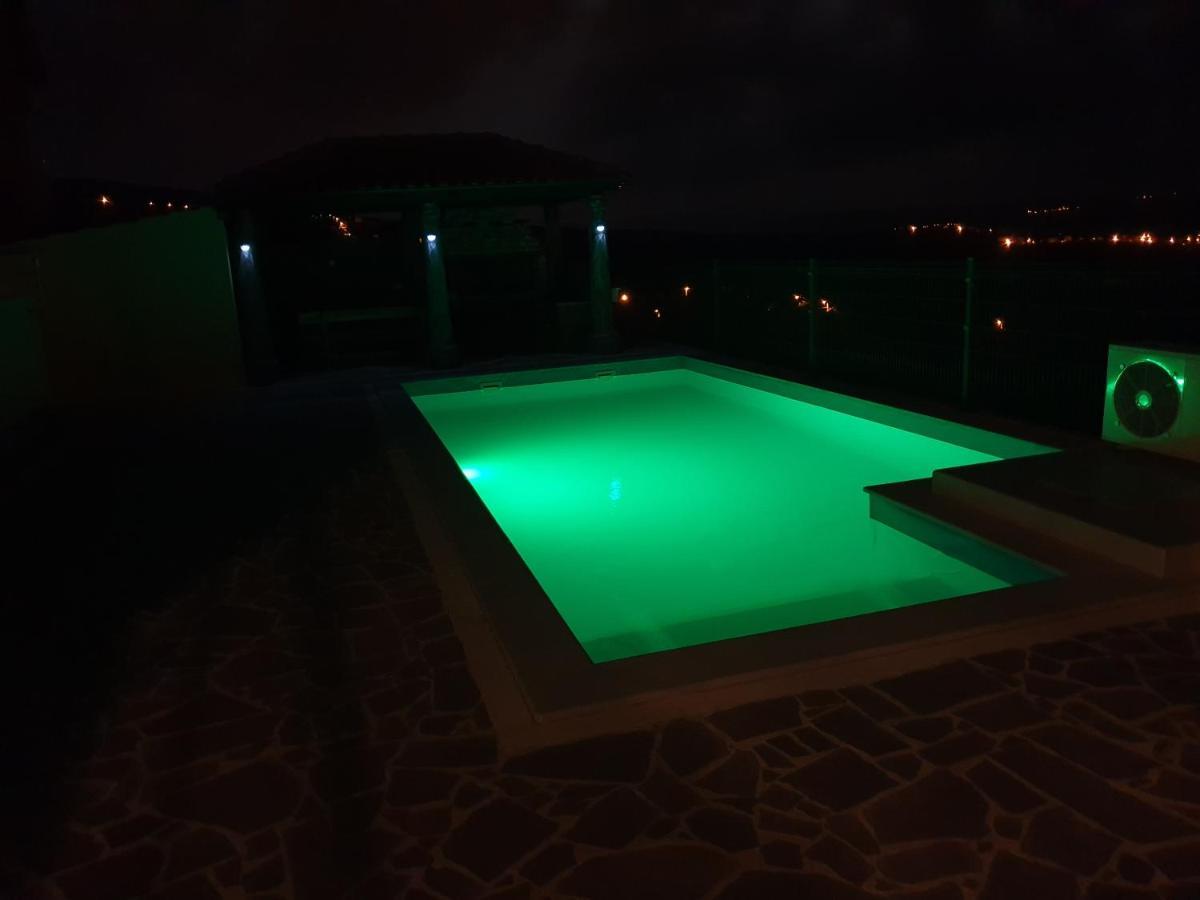 Panorama Apartment *
